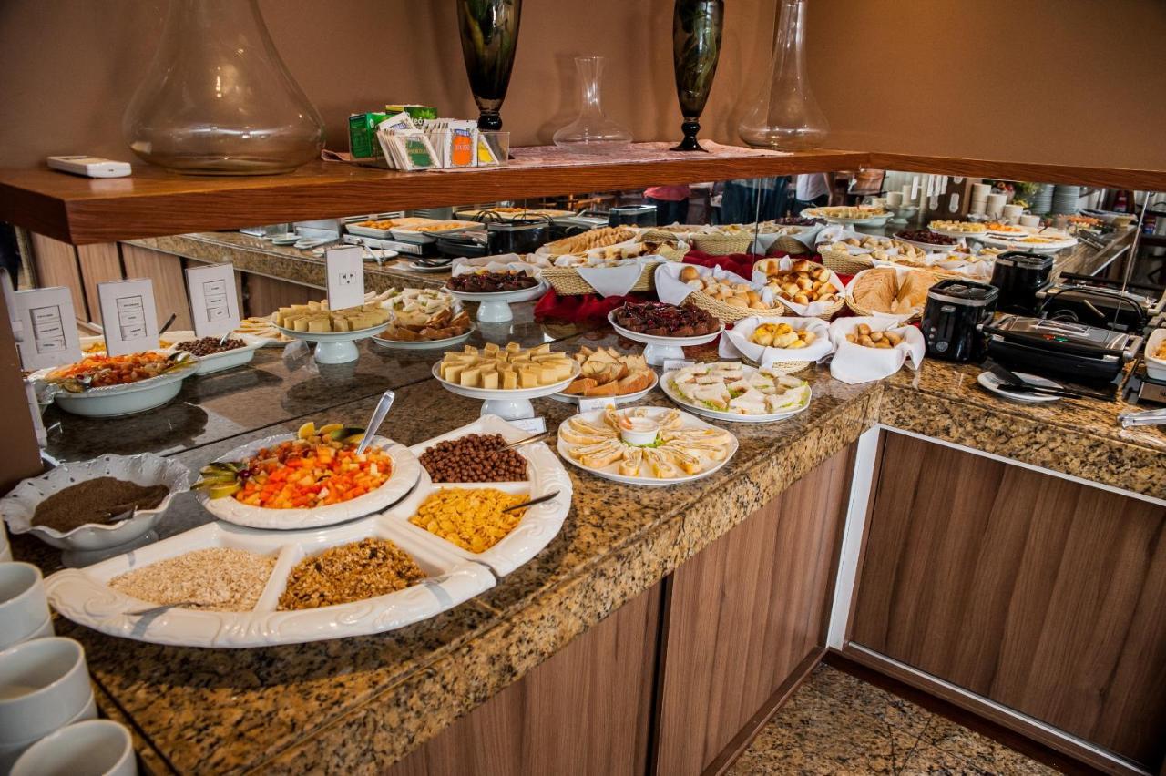 Garbos Trade Hotel Мосоро Экстерьер фото