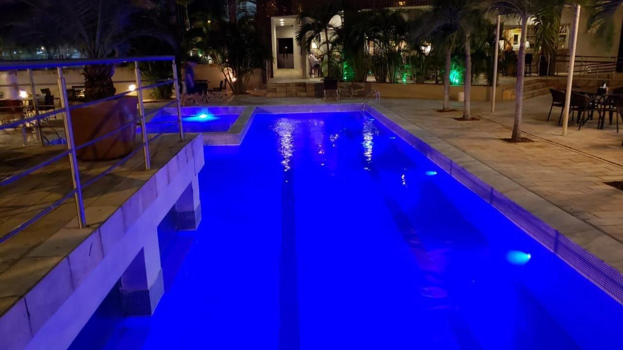 Garbos Trade Hotel Мосоро Экстерьер фото